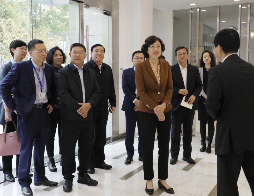 日照市委书记张慧接见企业代表、高新区管委会书记张东视察指导山东美正